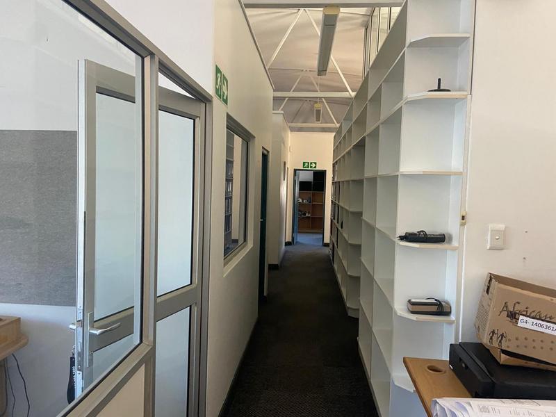 To Let commercial Property for Rent in Newton Park Eastern Cape